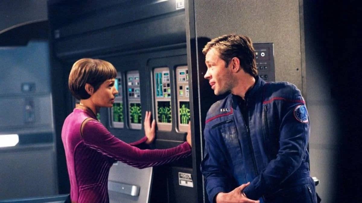Star Trek Enterprise - Jolene Blalock - Connor Trinneer